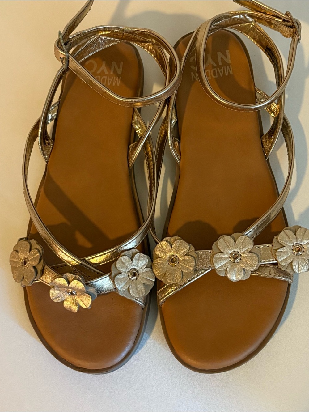 Metallic Gold Floral Strappy Sandals - girls size 3